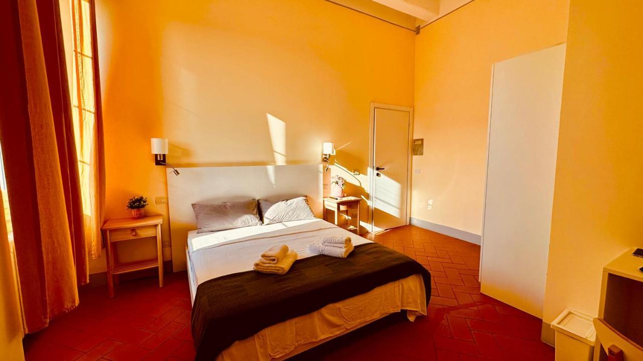 B&B - Residenza D'Epoca Piazza Cairoli Pisa Eksteriør bilde