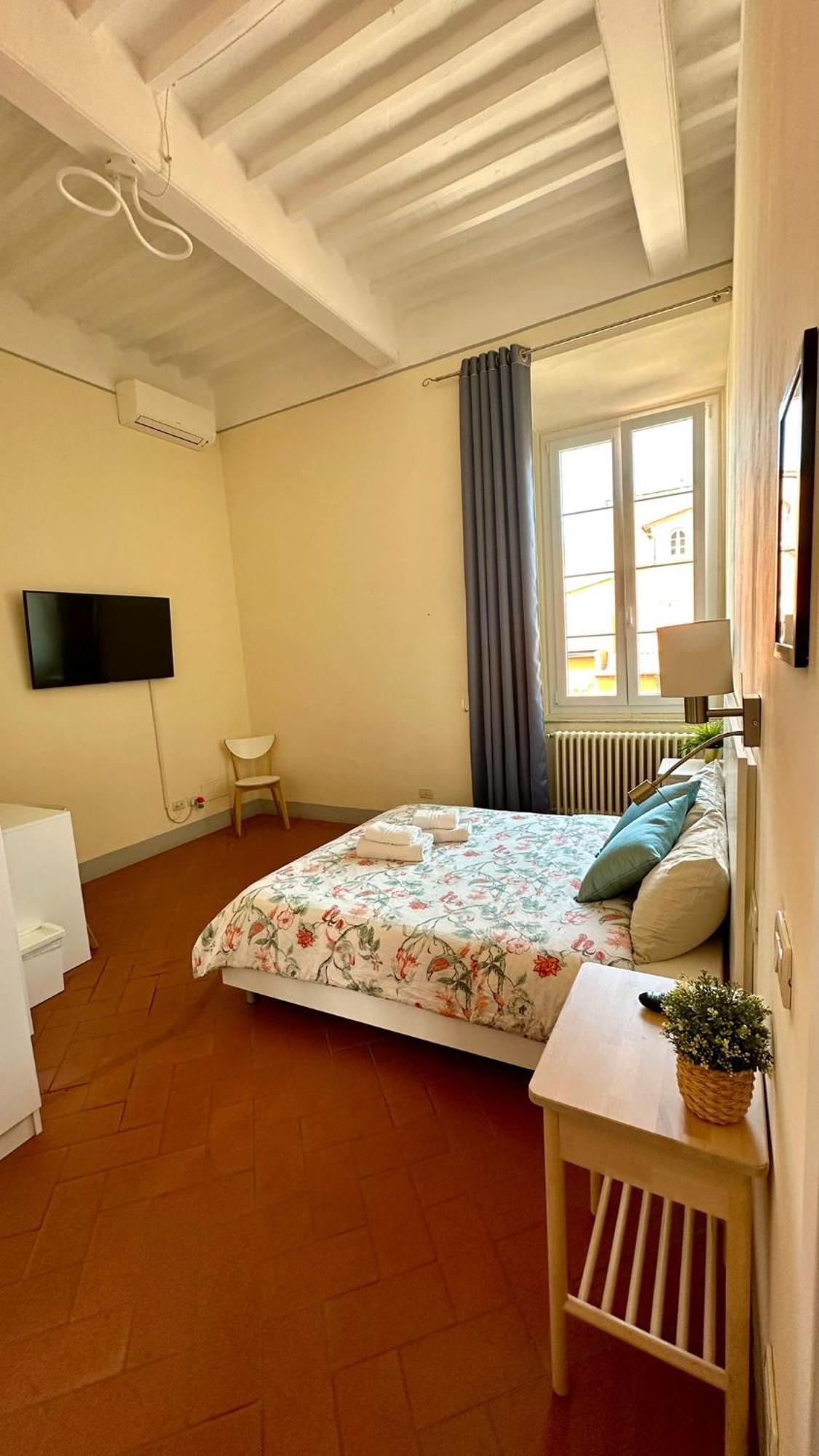 B&B - Residenza D'Epoca Piazza Cairoli Pisa Eksteriør bilde