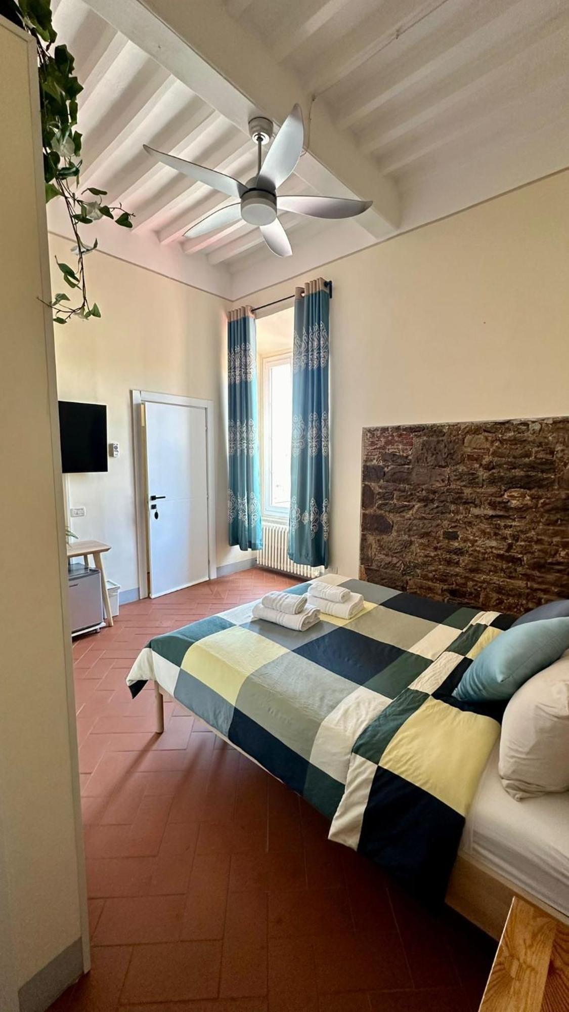 B&B - Residenza D'Epoca Piazza Cairoli Pisa Eksteriør bilde