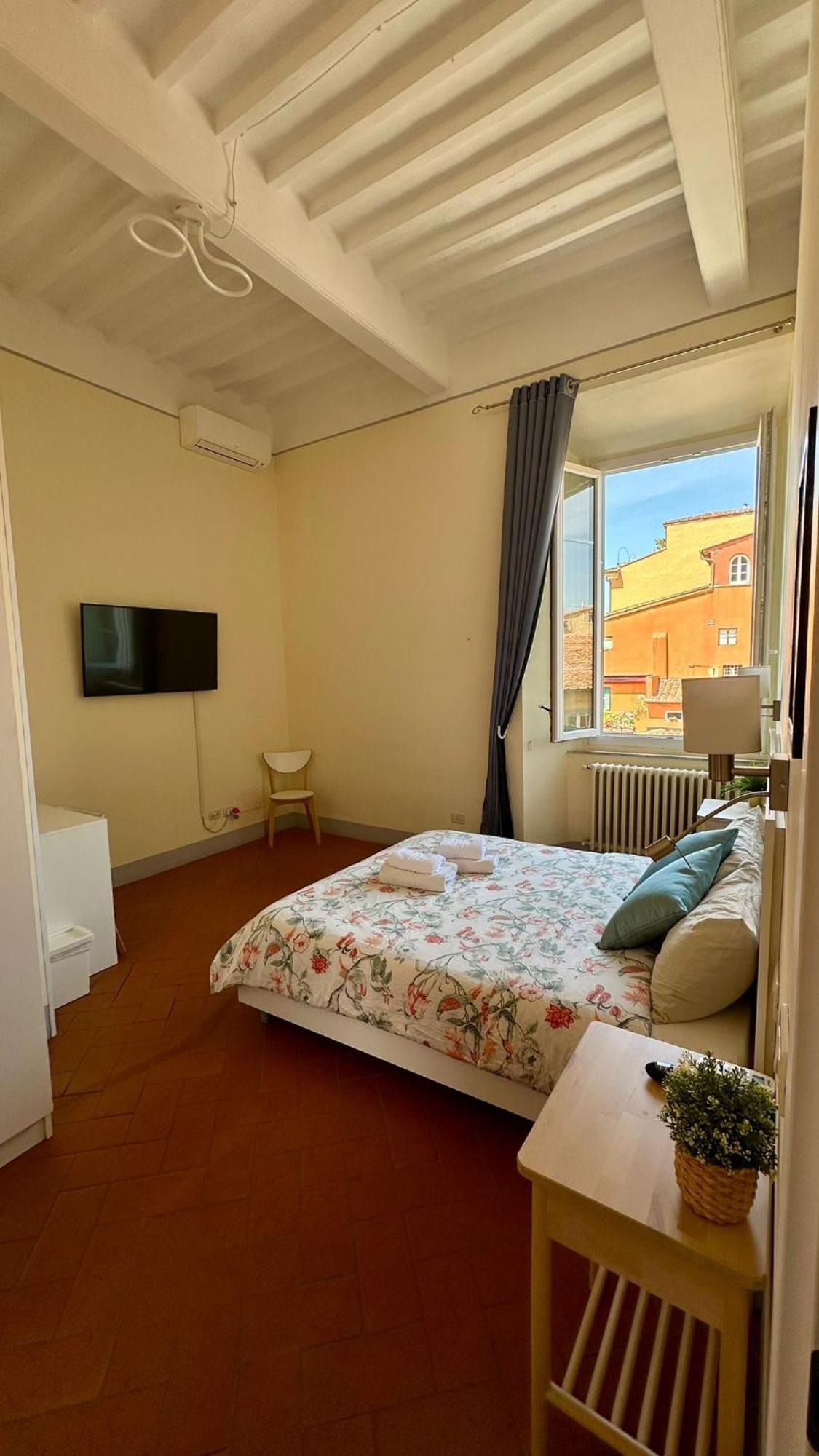 B&B - Residenza D'Epoca Piazza Cairoli Pisa Eksteriør bilde